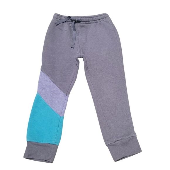 Matching sweatsuit - Picture 3 of 4